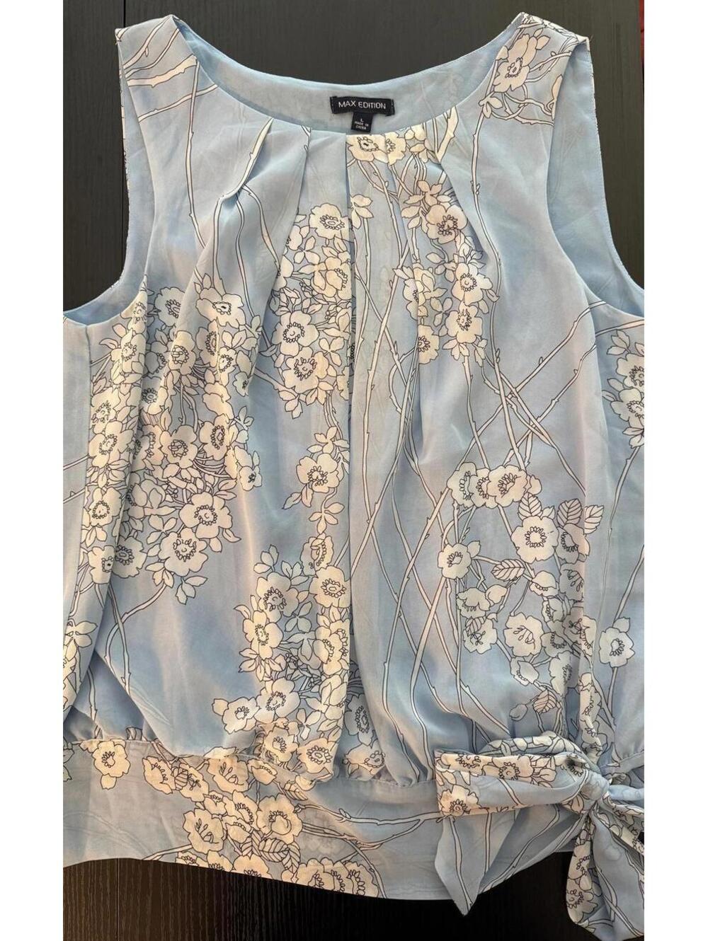 Women's Max Edition Pale Blue Floral Sleeveless Blouse - Size Large